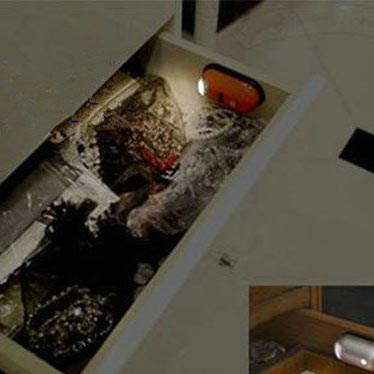 Светильник, срабатывающий от движения