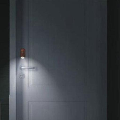 Светильник, срабатывающий от движения