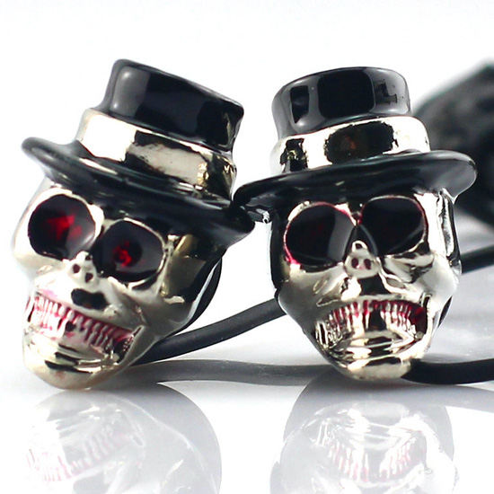 Наушники-череп