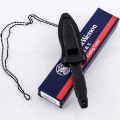 Нож Smith&Wesson в чехле