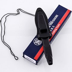 Нож Smith&Wesson в чехле