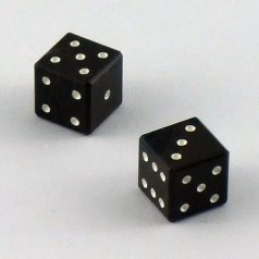 Кубик игральный из камня