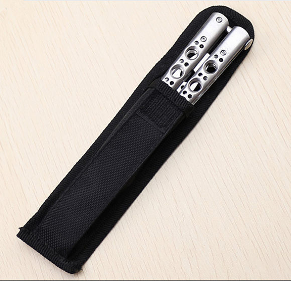 Нож-бабочка в чехле