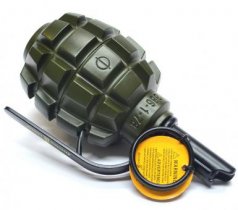 Зажигалка-пепельница наст.